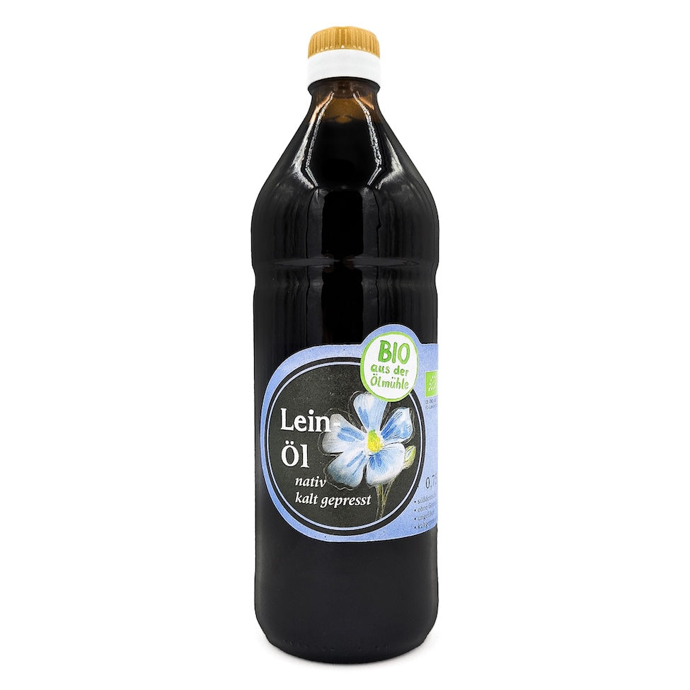 750-ml-Flasche Bio-Leinöl der Ölmühle Garting mit Produktetikett.