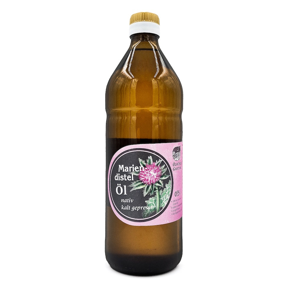 Mariendistelöl nativ kaltgepresst, 750 ml in brauner Glasflasche der Ölmühle Garting auf weißem Hintergrund