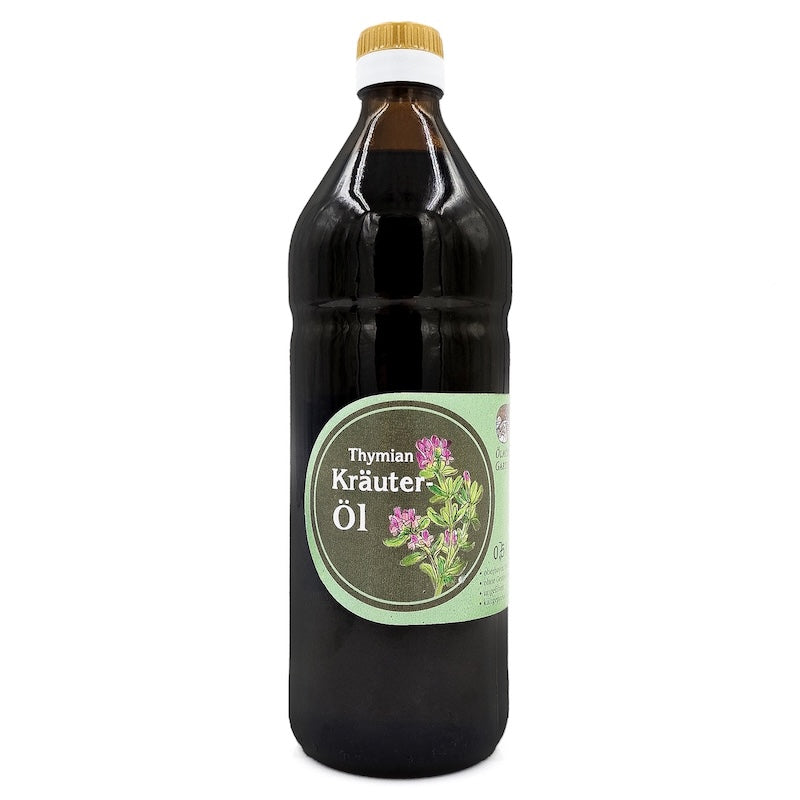 Thymian Kräuteröl nativ kaltgepresst, 750 ml in brauner Glasflasche mit hellgrünem Etikett der Ölmühle Garting auf weißem Hintergrund