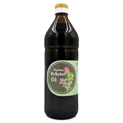 Thymian Kräuteröl nativ kaltgepresst, 750 ml in brauner Glasflasche mit hellgrünem Etikett der Ölmühle Garting auf weißem Hintergrund