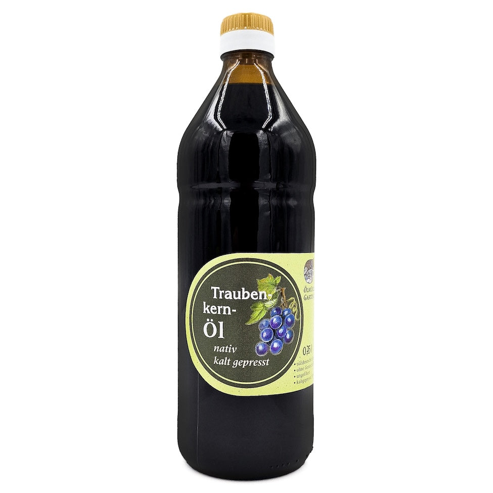 Natives kaltgepresstes Traubenkernöl der Ölmühle Garting in brauner 750-ml-Glasflasche