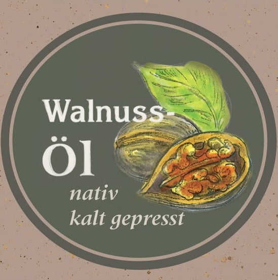 Etikett des Walnussöl nativ kaltgepresst: Ölmühle Garting mit gezeichneter Walnuss 